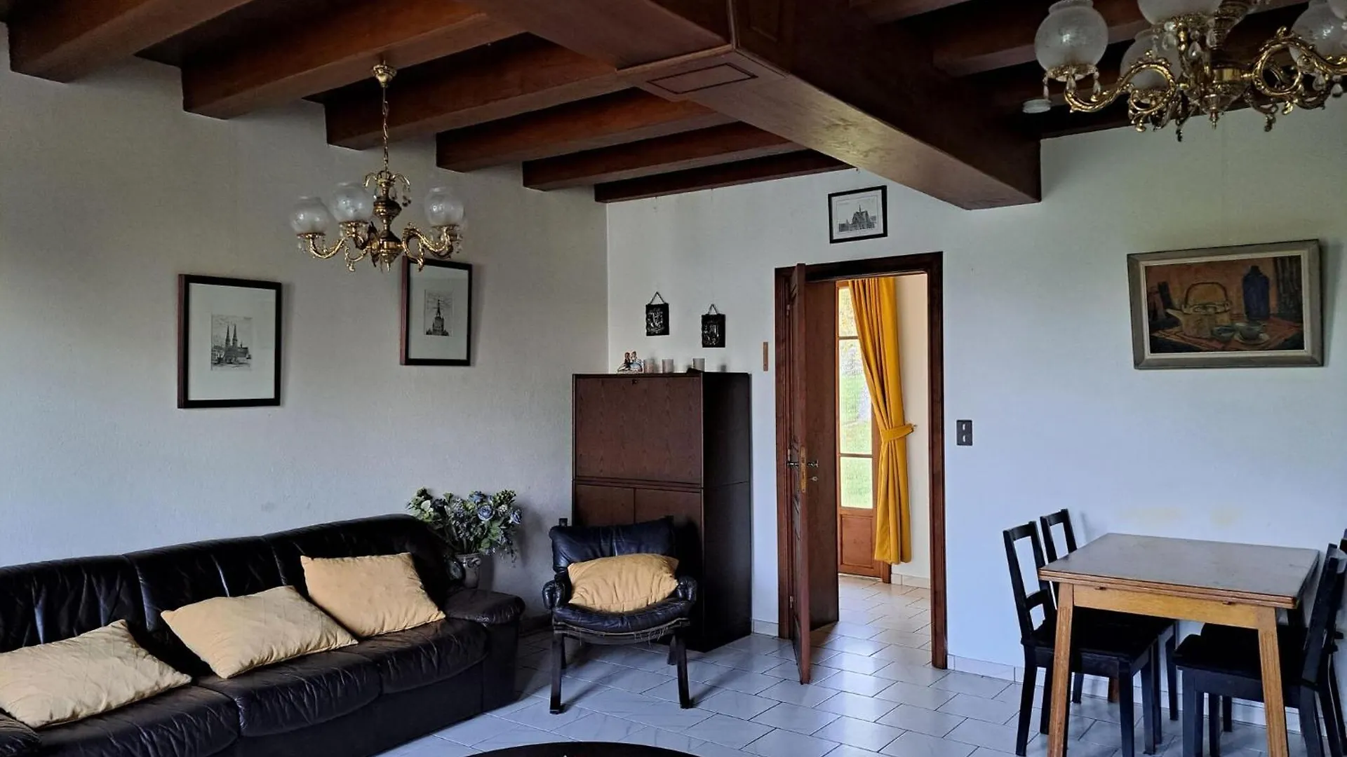 Comfortable Holiday Home With Spacious Garden Ygrande