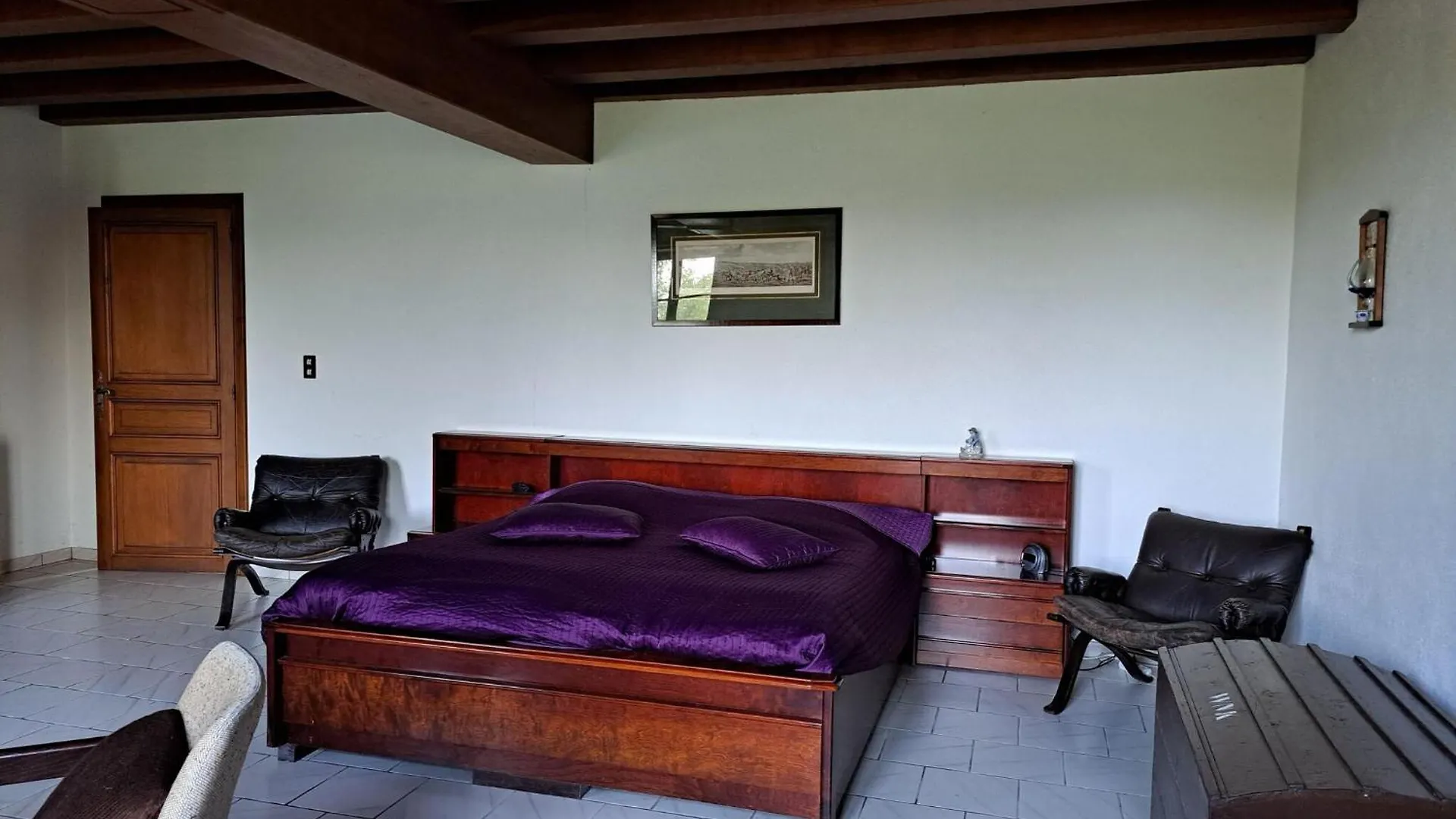 Comfortable Holiday Home With Spacious Garden Ygrande